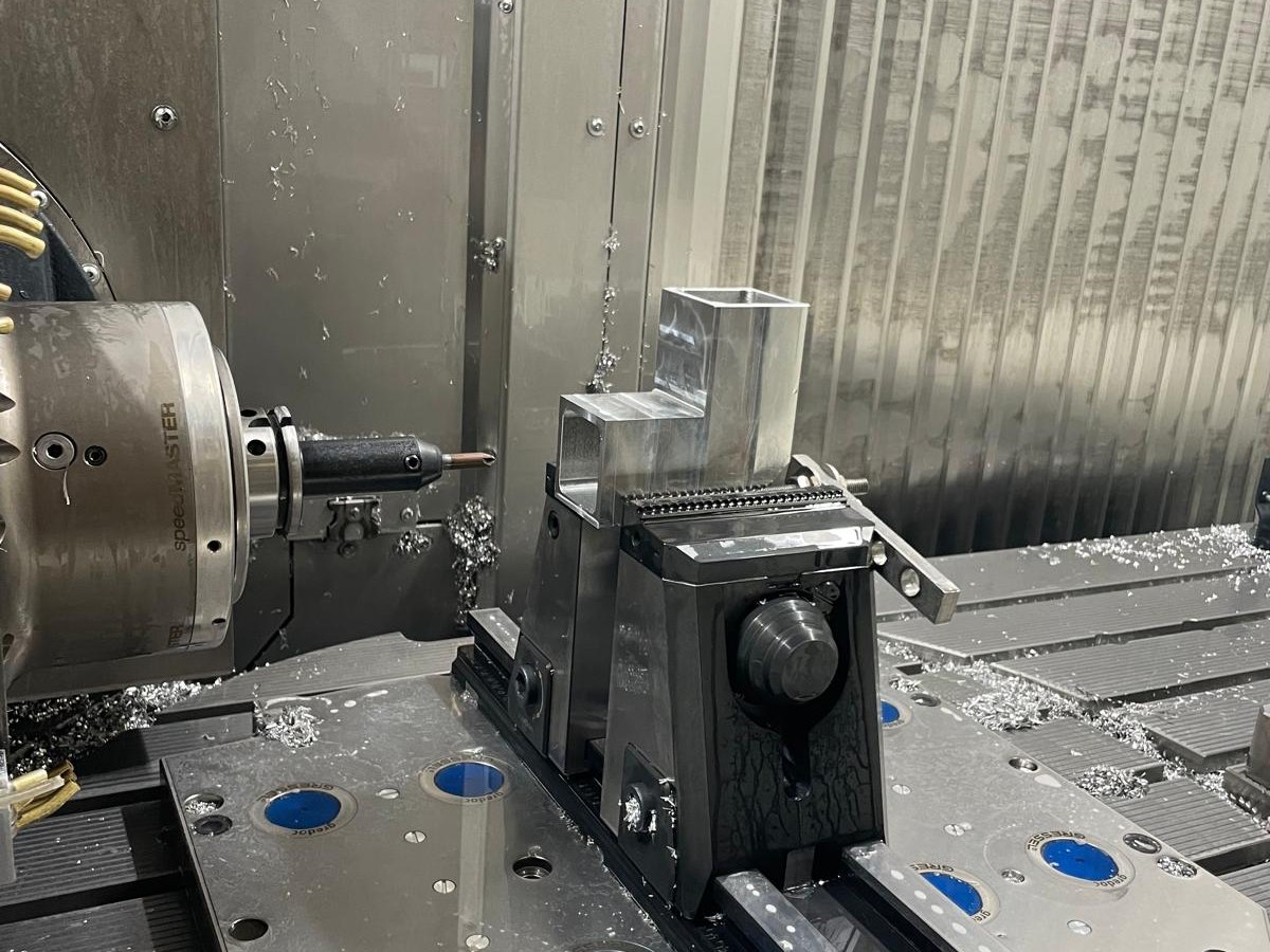 Photo 36 — CNC machined detail